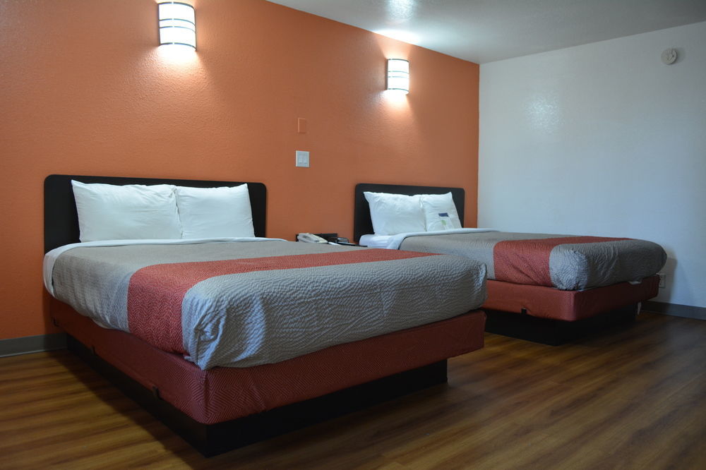 6-brinkley, Ar Hotel Brinkley