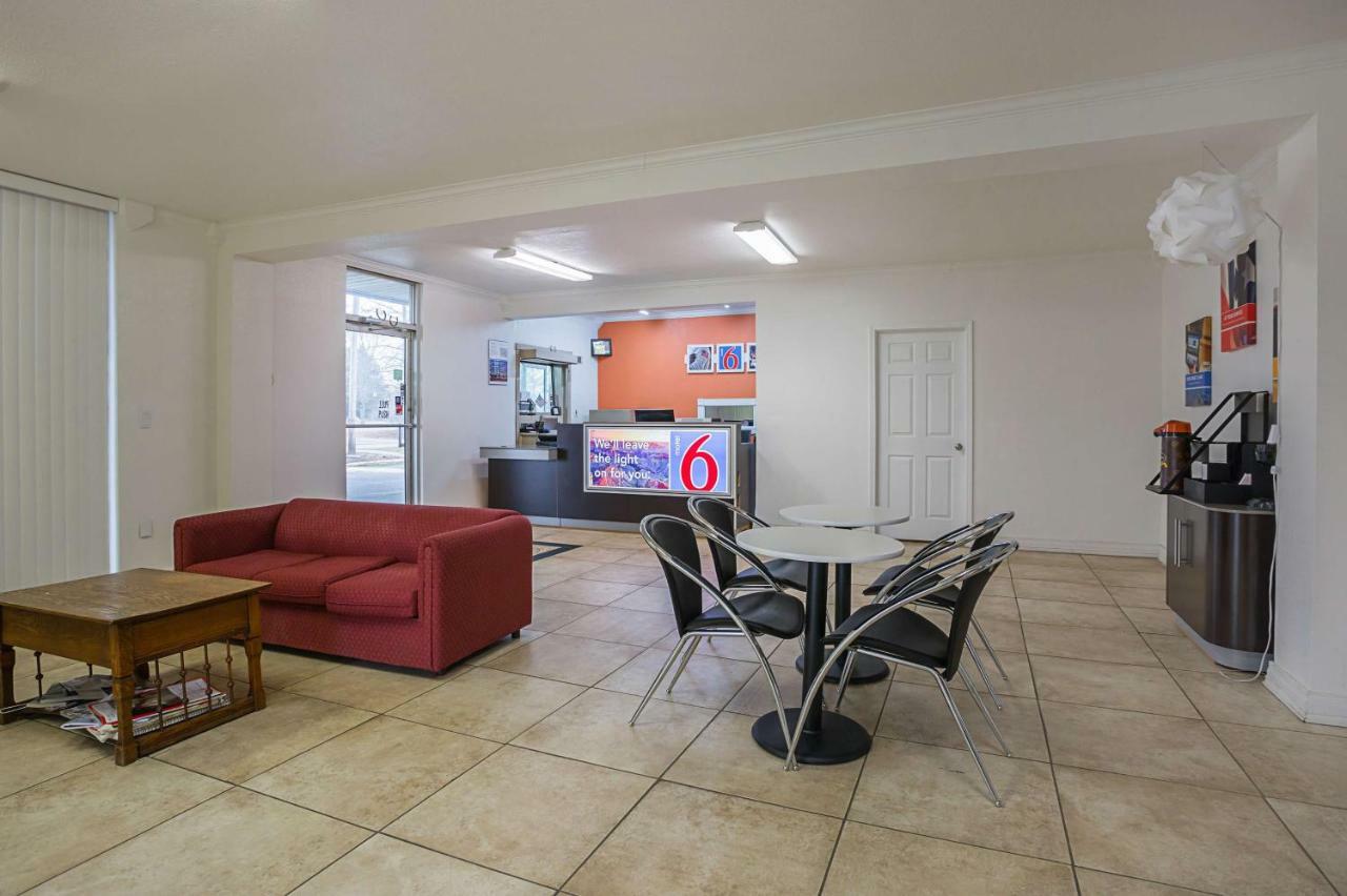 Hotel 6-brinkley, Ar 2*